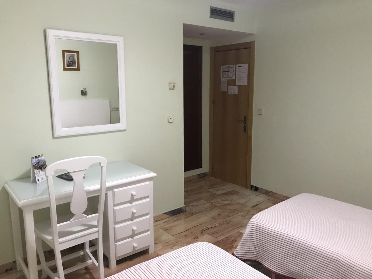 Hostal Rio De Oro アルカラ・ラ・レアル エクステリア 写真